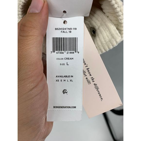 NEW BCBGeneraion cream faux fur jacket L coat - Picture 2 of 4
